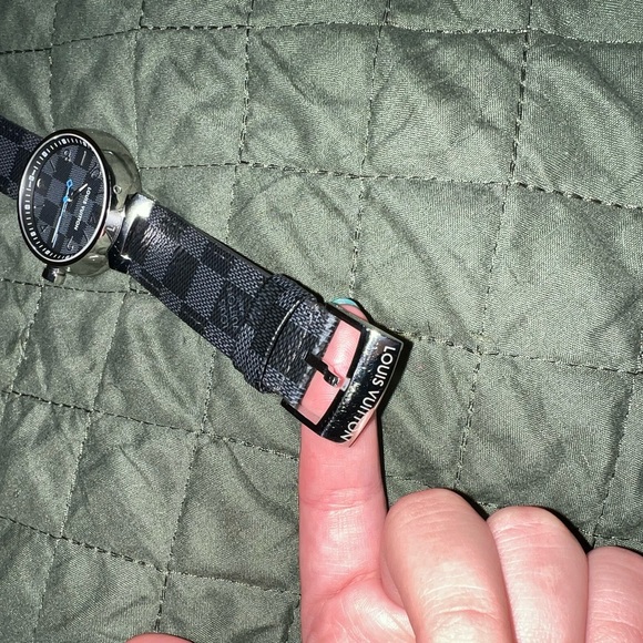 Louis Vuitton Watch - Picture 3 of 5